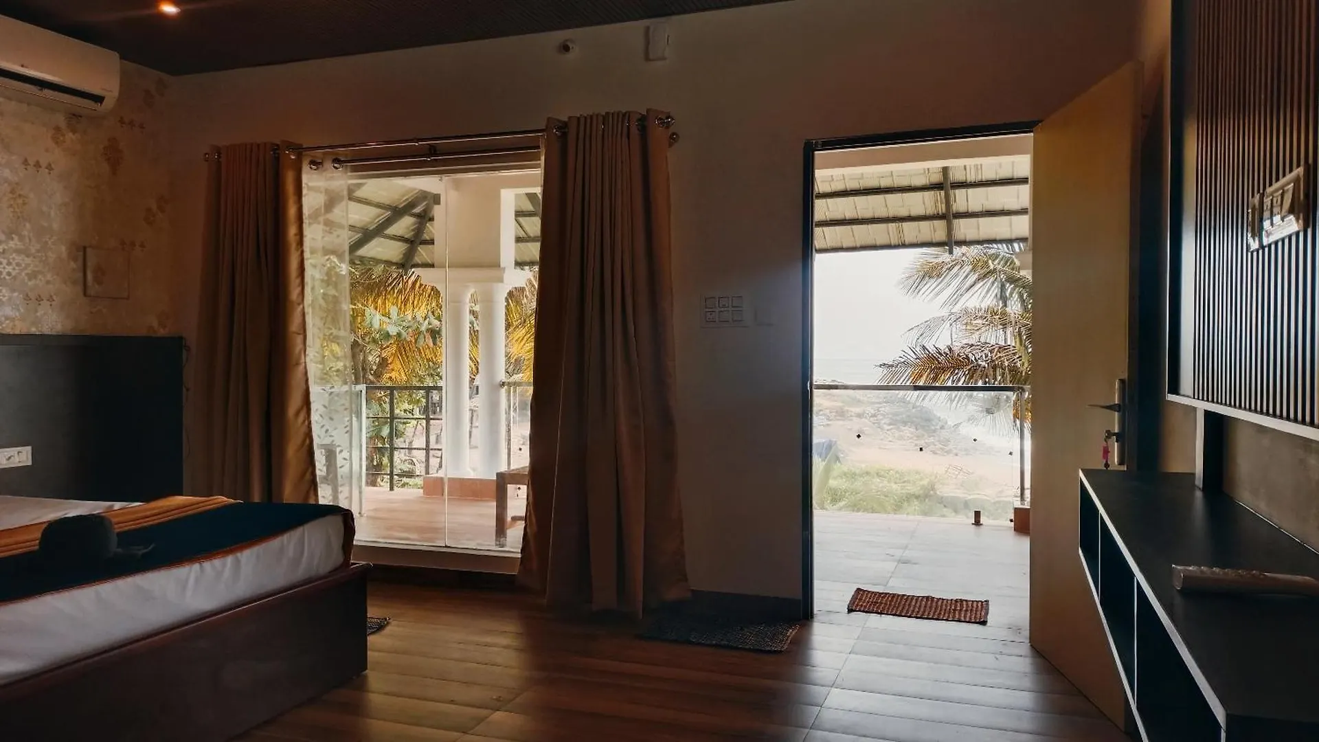 West Bay Palm Treeheritage Beach Resort Varkala 0*,  India