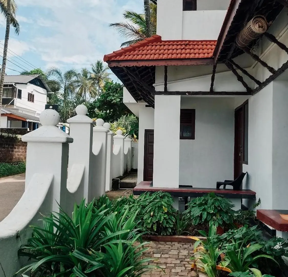 Hotel West Bay Palm Treeheritage Beach Resort Varkala
