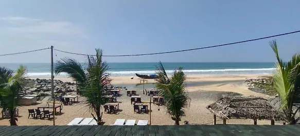 West Bay Palm Treeheritage Beach Resort Varkala India